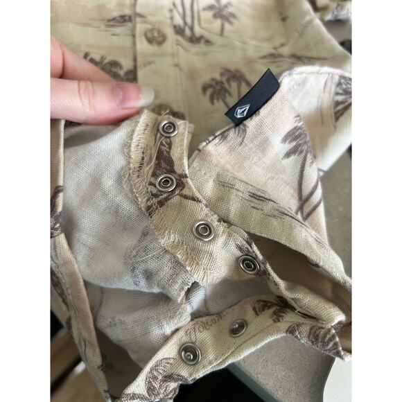 Volcom Tropical Vacation Romper and Bucket Hat Set - 6/9M - Picture 4 of 4